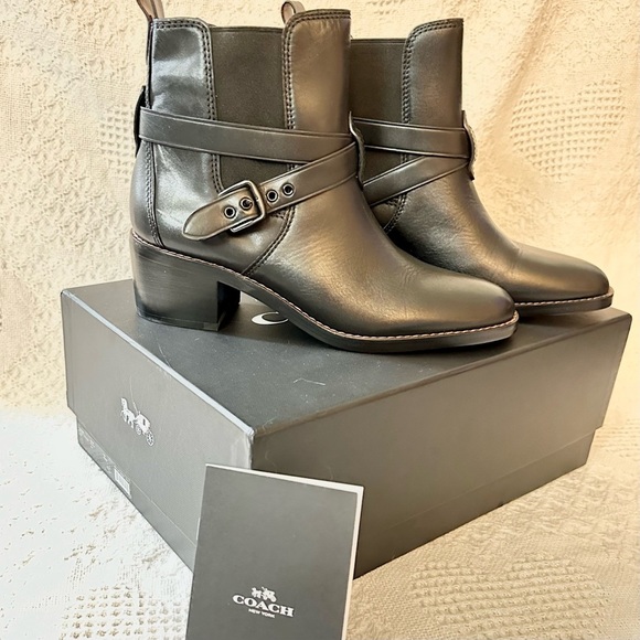 NWT Coach Leather Black Moto Chelsea Ankle Boot Booties Block Heel Size 9.5 - Picture 3 of 11
